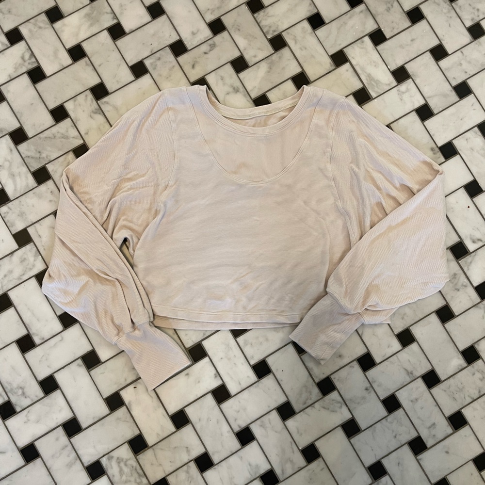 Lululemon 🍋 Ribbed Crop Top with Balloon Sleeve